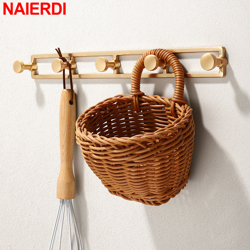 Naierdi pendurado na parede ún - Interior Design Home avaliação e preço